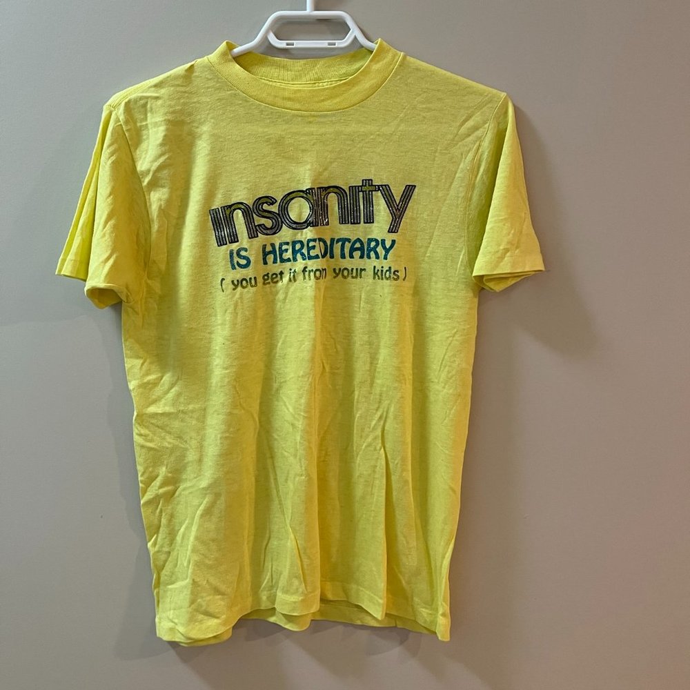90s Vintage mom-tee!